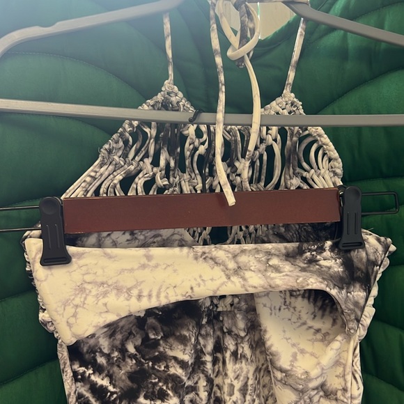 Mikoh crochet high neck halter one piece swimsuit. XL. Grey marble tie dye. - Picture 6 of 8